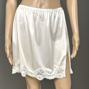 Vintage Adonna Half Slip Plus Size 1X White Short Mini Lace Slit Nylon USA #2